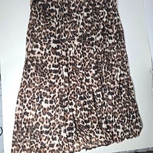 Chadwicks Skirt Cheeta Print size Large 33" length Ruffled/Pleated Classy Chic